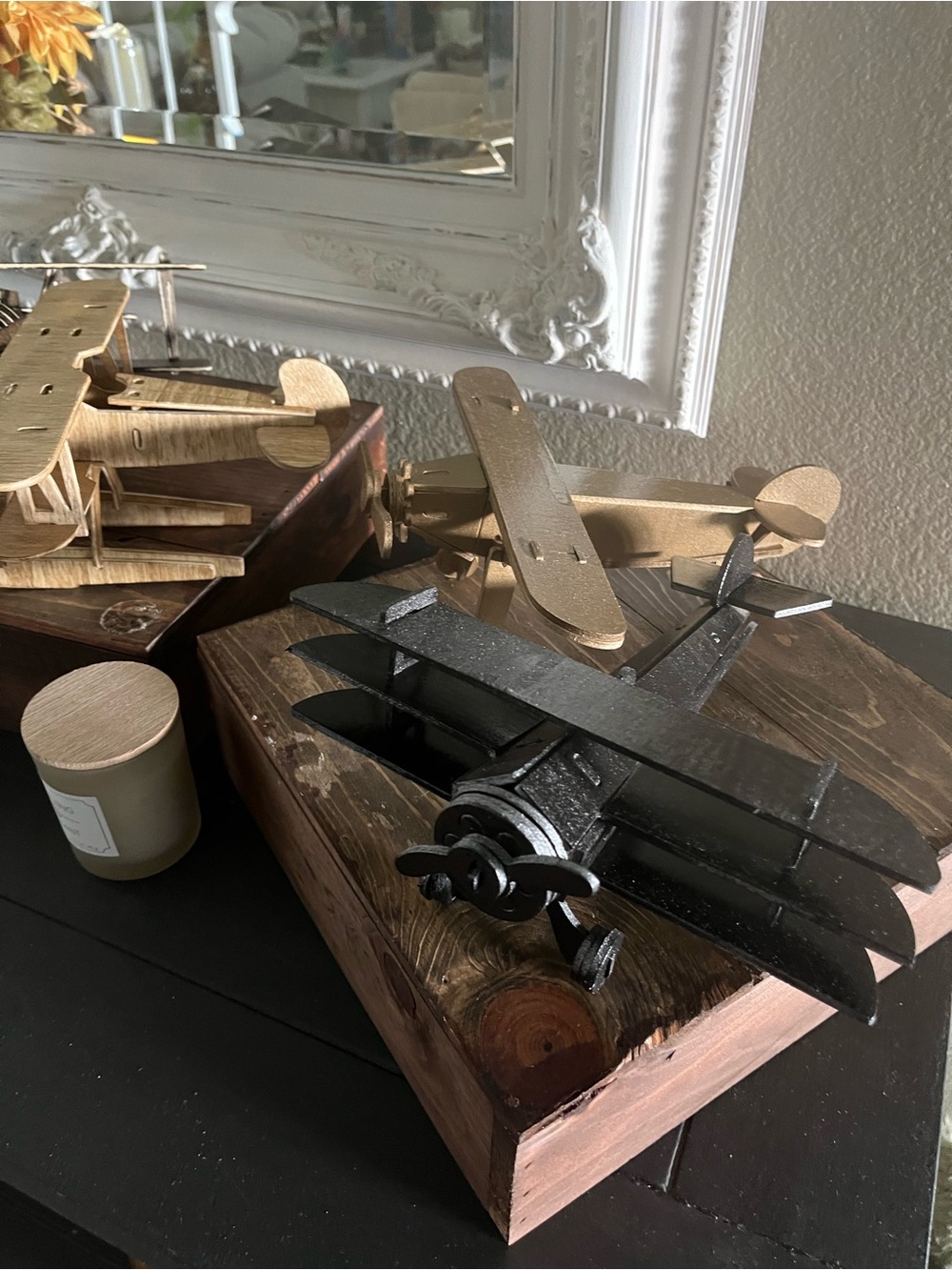 Decorative Wooden Planes Figurines (4)